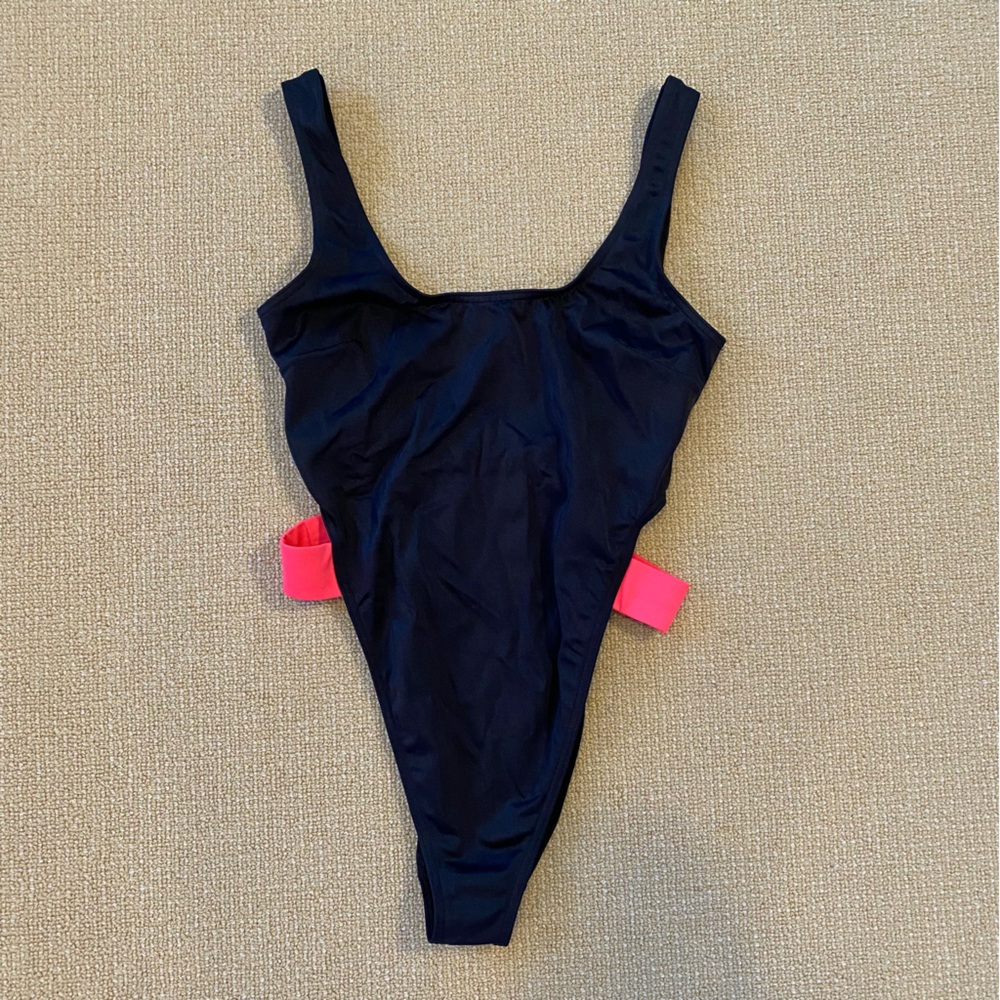 NWOT Black and Hot Pink High Leg Sexy Swim One Piece Women’s Size 4